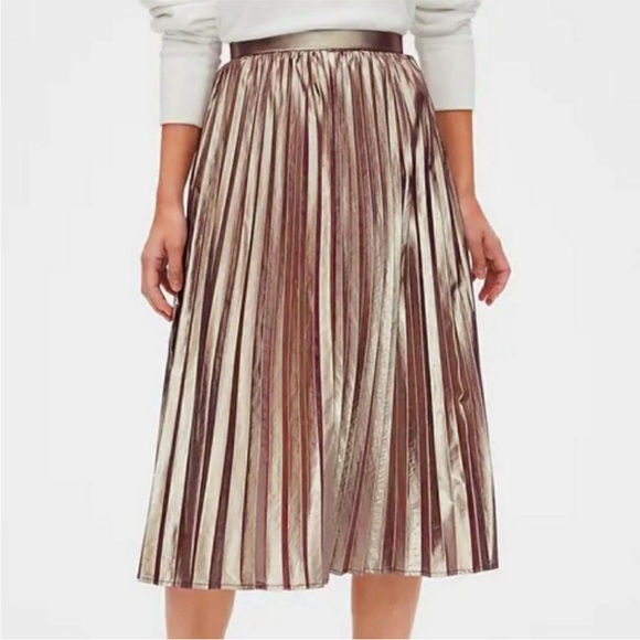 Gap rose gold pleated metallic skirt - Picture 1 of 2